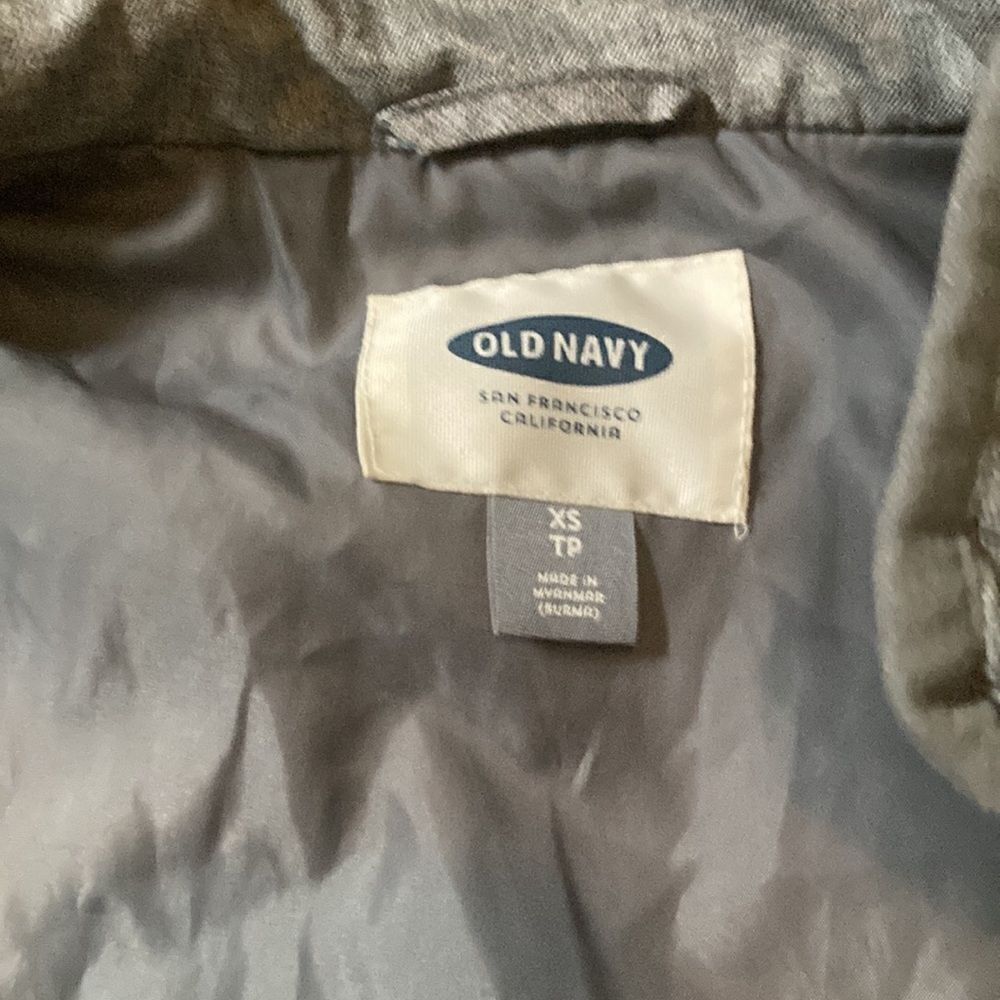 Gray Vest - Old Navy - Picture 2 of 2